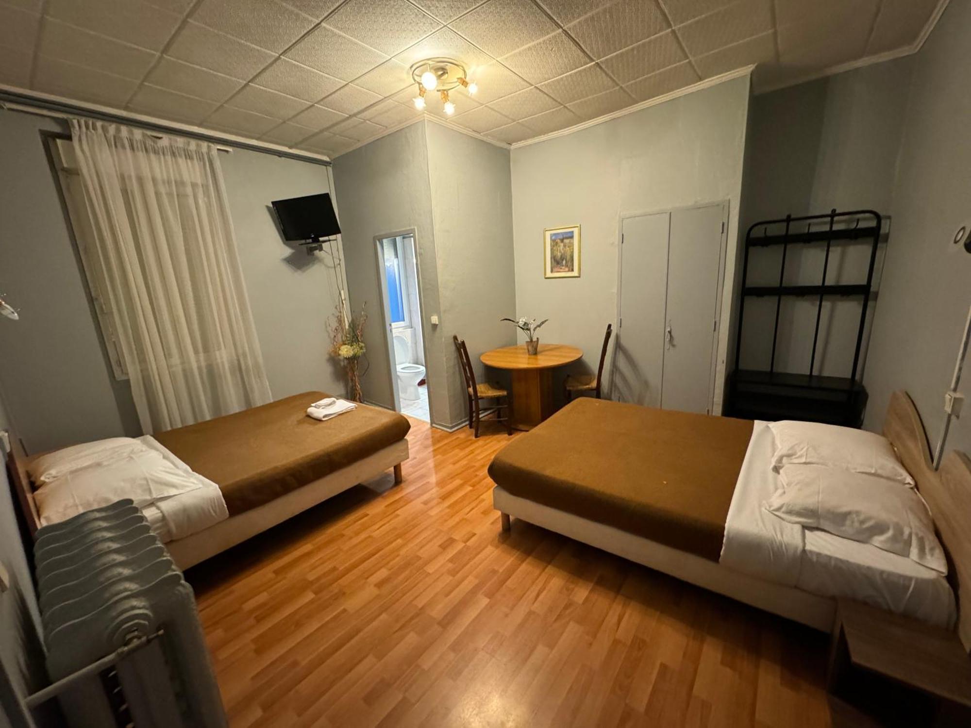 Le Terminus D'Albi Hotel Luaran gambar